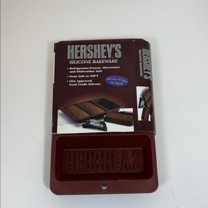 Hershey's Brown Silicone Bakeware